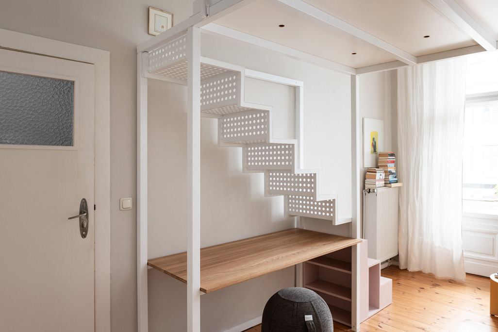 Paola Bagna Mezzanine Library Berlin 3 - Mezzanine & Library