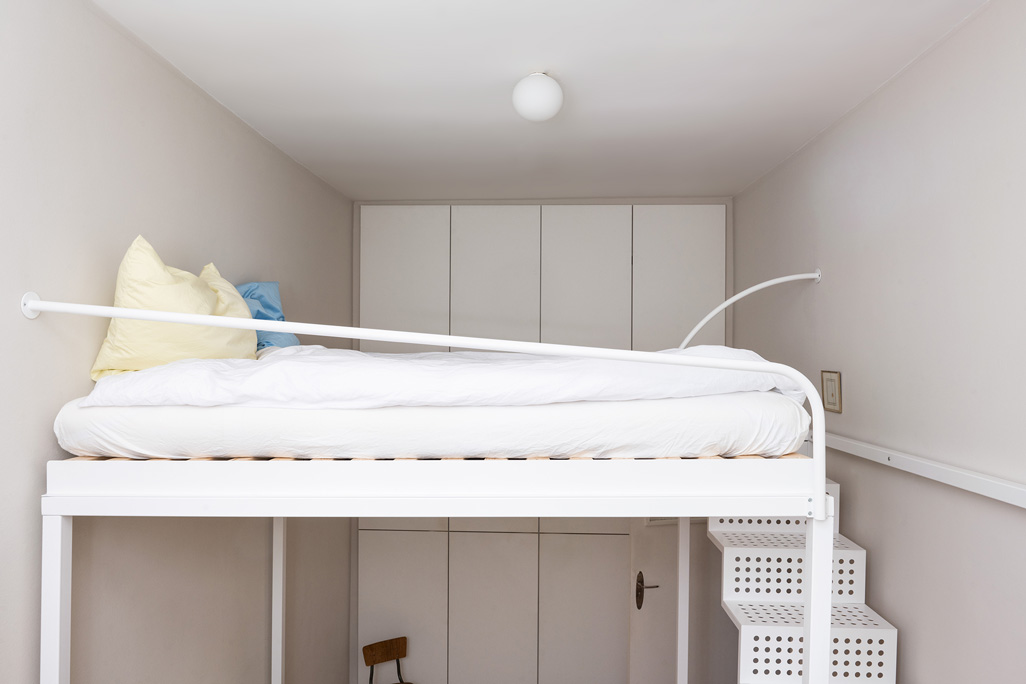 Paola Bagna Mezzanine Library Berlin 4 - Mezzanine & Library